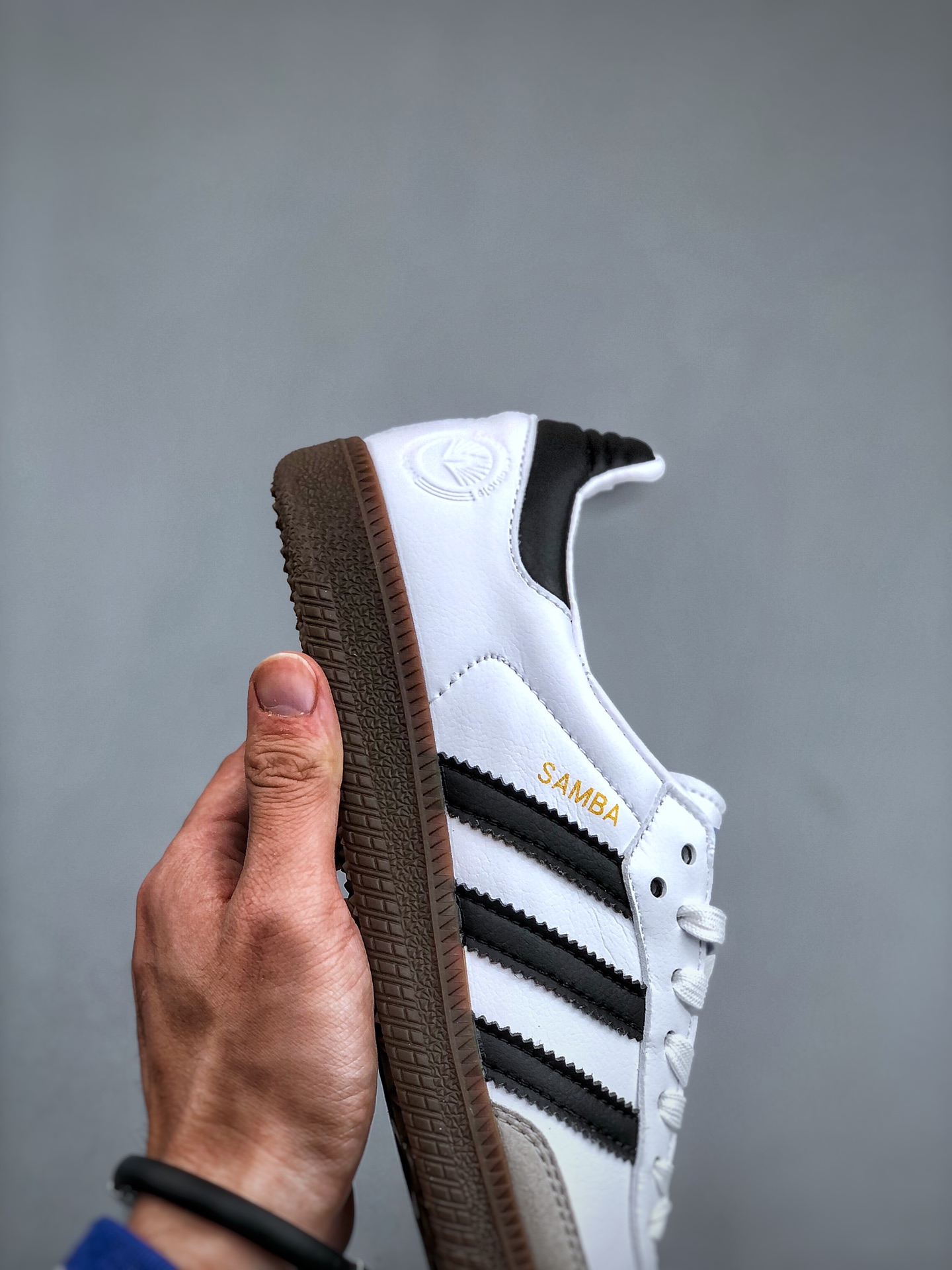 福利特价💰160 Adidas Originals Samba OG 桑巴舞系列绅士德训足球风百搭低帮休闲运动板鞋“白黑钢印”FW2427 尺码：35-45（半）