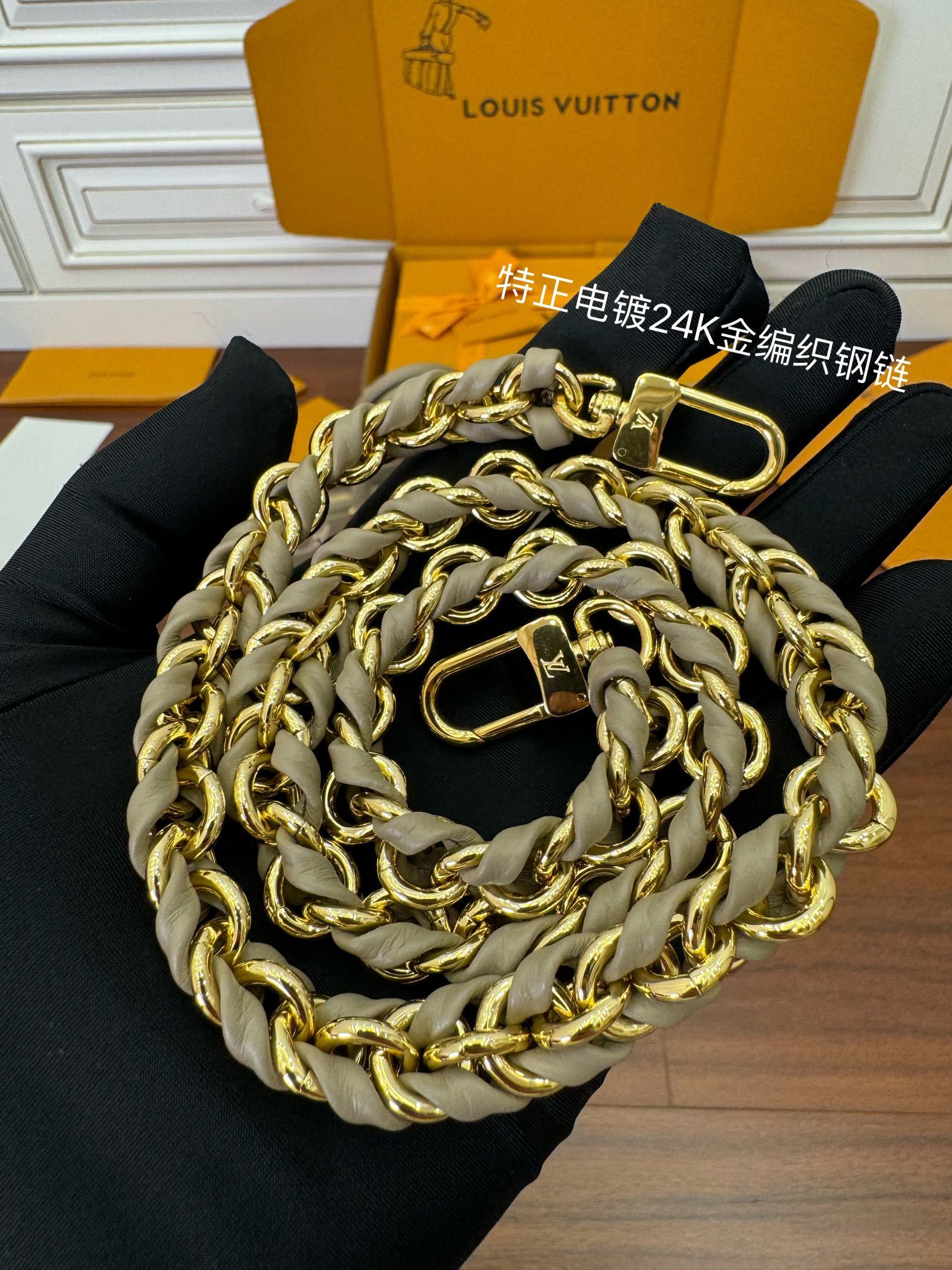 独家首发型号特正版M23641品质全面再次升级专柜同步电子芯片内码新礼盒礼品袋保护纸铜版电子标签合格证皮