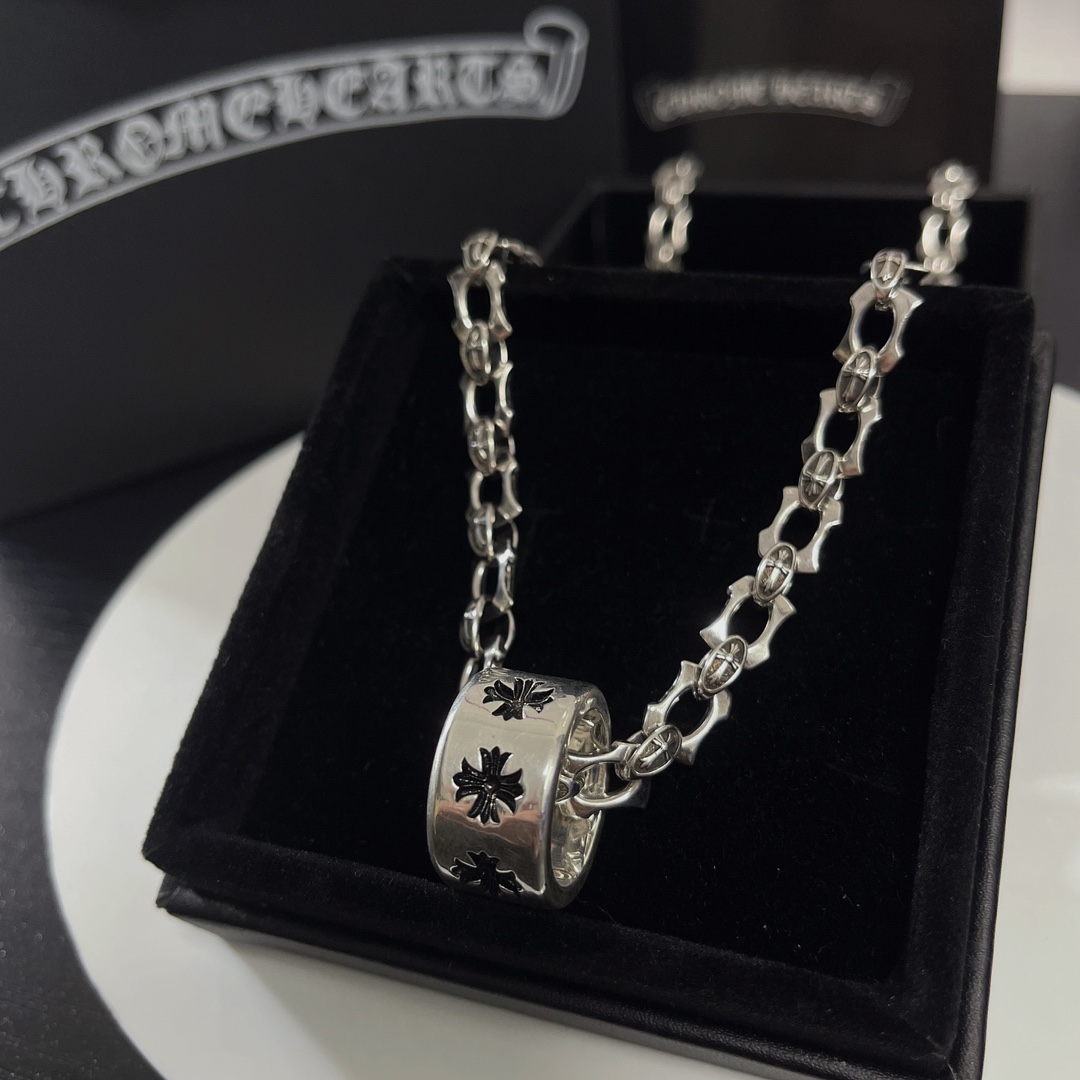 Chrome Hearts 𝗖𝗵𝗿𝗼𝗺𝗲 𝗛𝗲𝗮𝗿𝘁𝘀克罗心项链