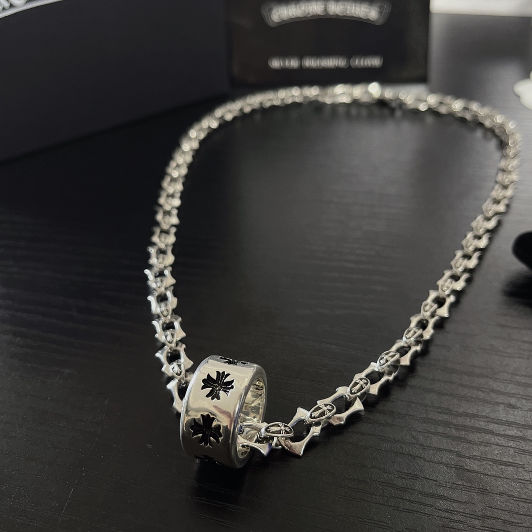 Chrome Hearts 𝗖𝗵𝗿𝗼𝗺𝗲 𝗛𝗲𝗮𝗿𝘁𝘀克罗心项链