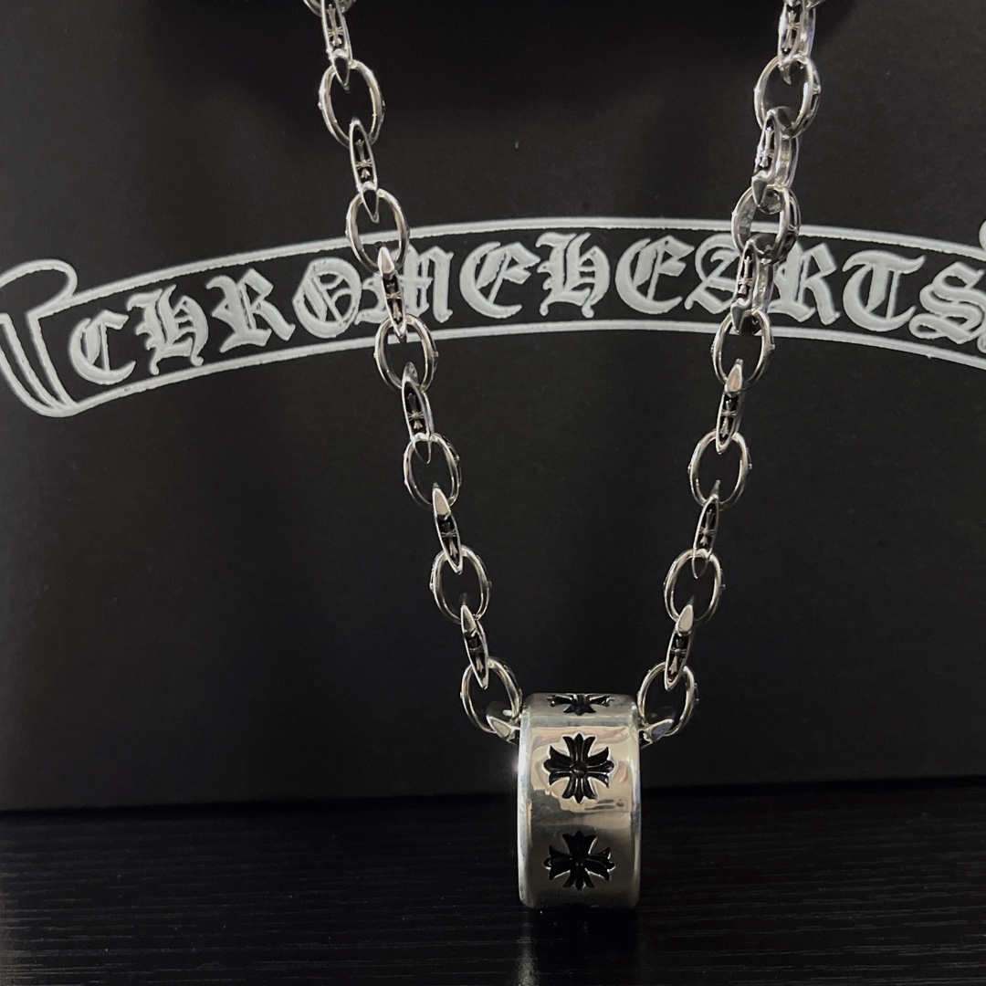 Chrome Hearts 𝗖𝗵𝗿𝗼𝗺𝗲 𝗛𝗲𝗮𝗿𝘁𝘀克罗心项链