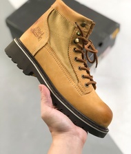 💰270
卡特 CAT FOOTWEAR 户外高邦休闲马丁靴
工装休闲复古风格 秋冬季节非常合适穿搭
鞋身轻便 舒适性相当不错
原厂代工 正单规格生产 出口外贸订单
鞋子细节几乎和正品一模一样
上身随意搭配 百看不厌
码数:如图
ID:155099M