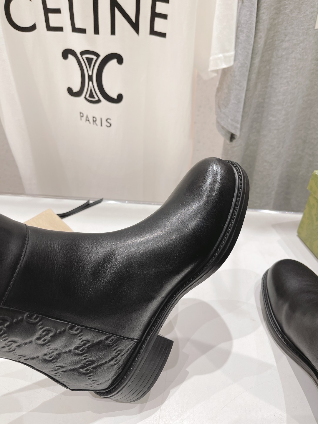 高版本出厂  
  Gucci*古驰G家2025ss官网秋冬新款切尔西后拉链长靴 
✔鞋面：原版定制粒面