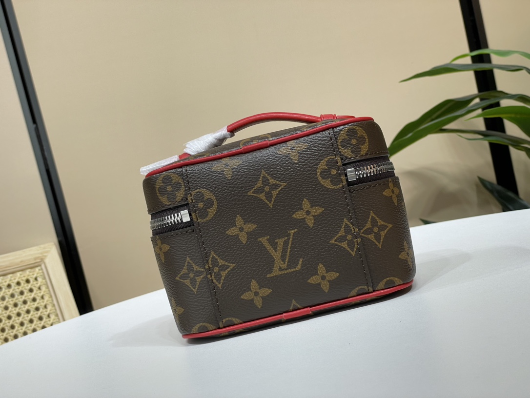 Louis Vuitton Lv [Nice Nano Cosmetic Bag] M44936 Presbyopia/Big Red (Colorful)