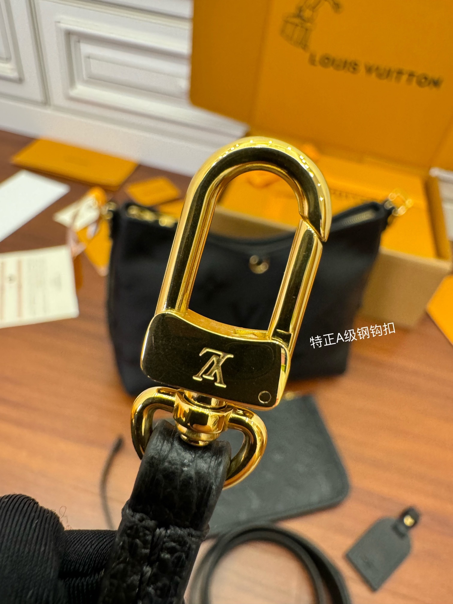 独家首发型号特正版M46288品质全面再次升级专柜同步电子芯片内码新礼盒礼品袋保护纸铜版电子标签合格证皮
