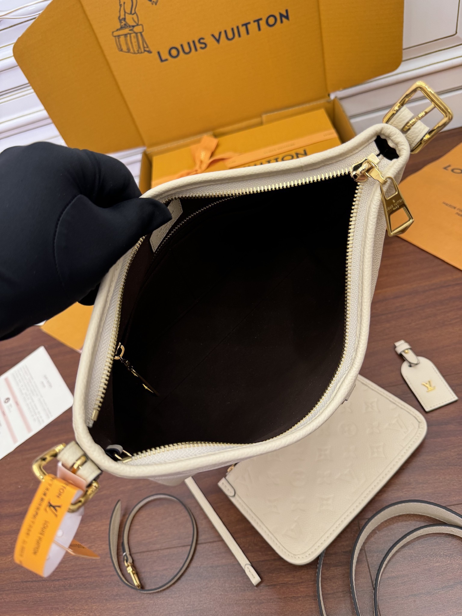 独家首发型号特正版M46293品质全面再次升级专柜同步电子芯片内码新礼盒礼品袋保护纸铜版电子标签合格证皮