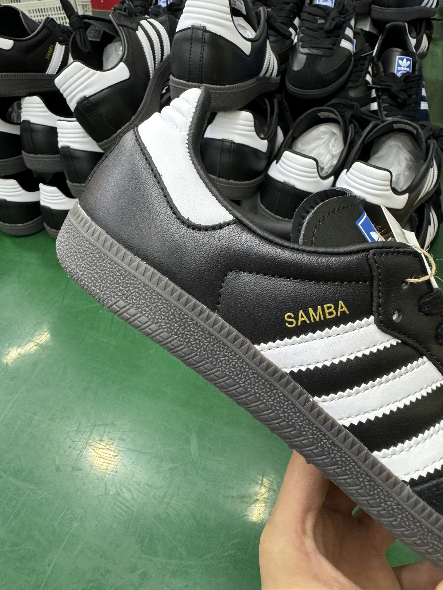 桑巴三叶草2024版货号:B75807AdidasOriginalSambaOG复古桑巴板鞋纯原大厂出品