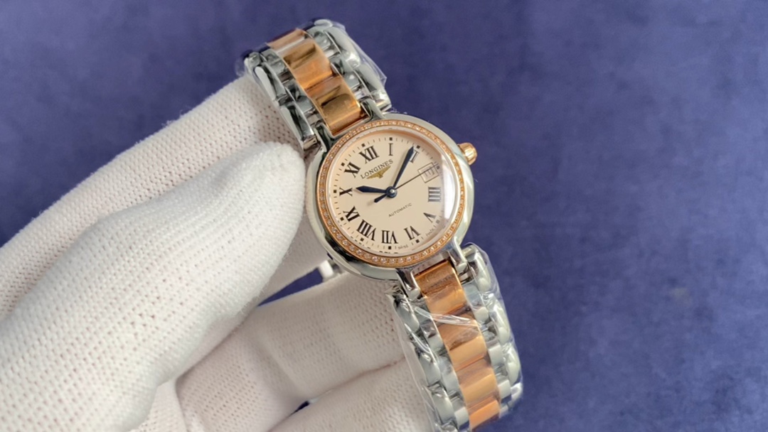 ݻ:LONGINESϵлеŮ