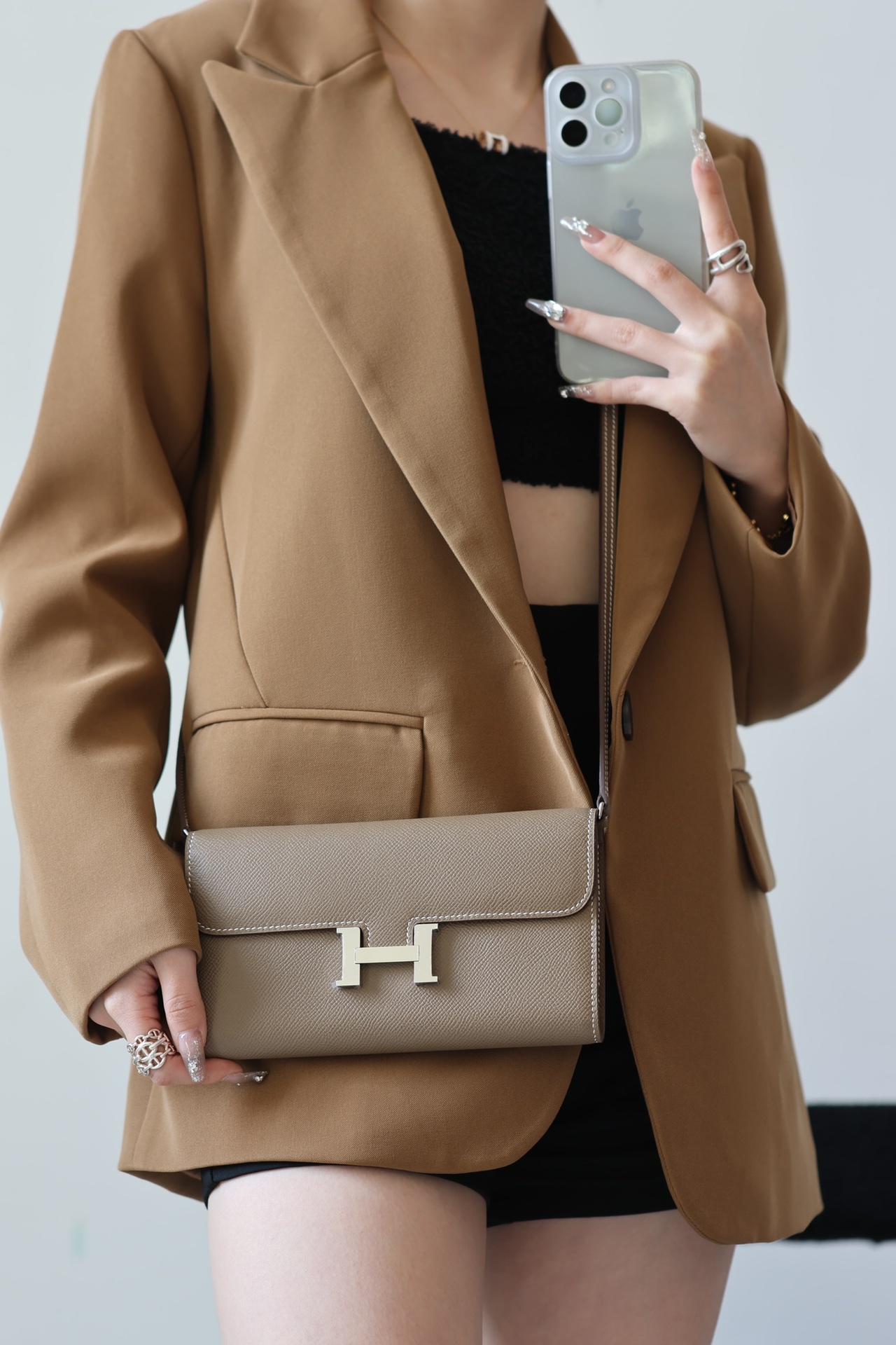 Hermès H019 upper body picture