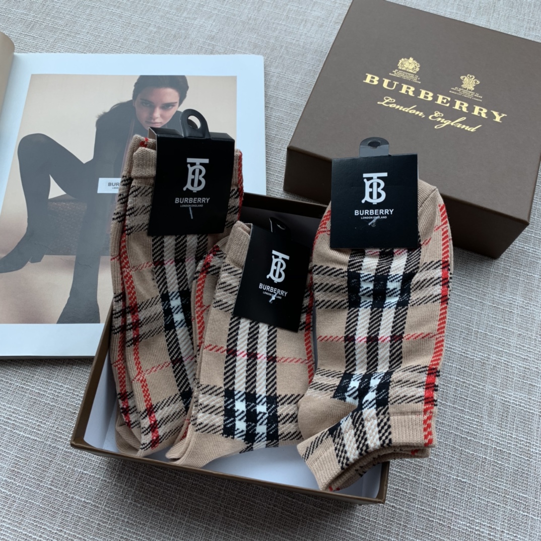 Burberry Sock- Mid Tube Socks Short Socks Cotton