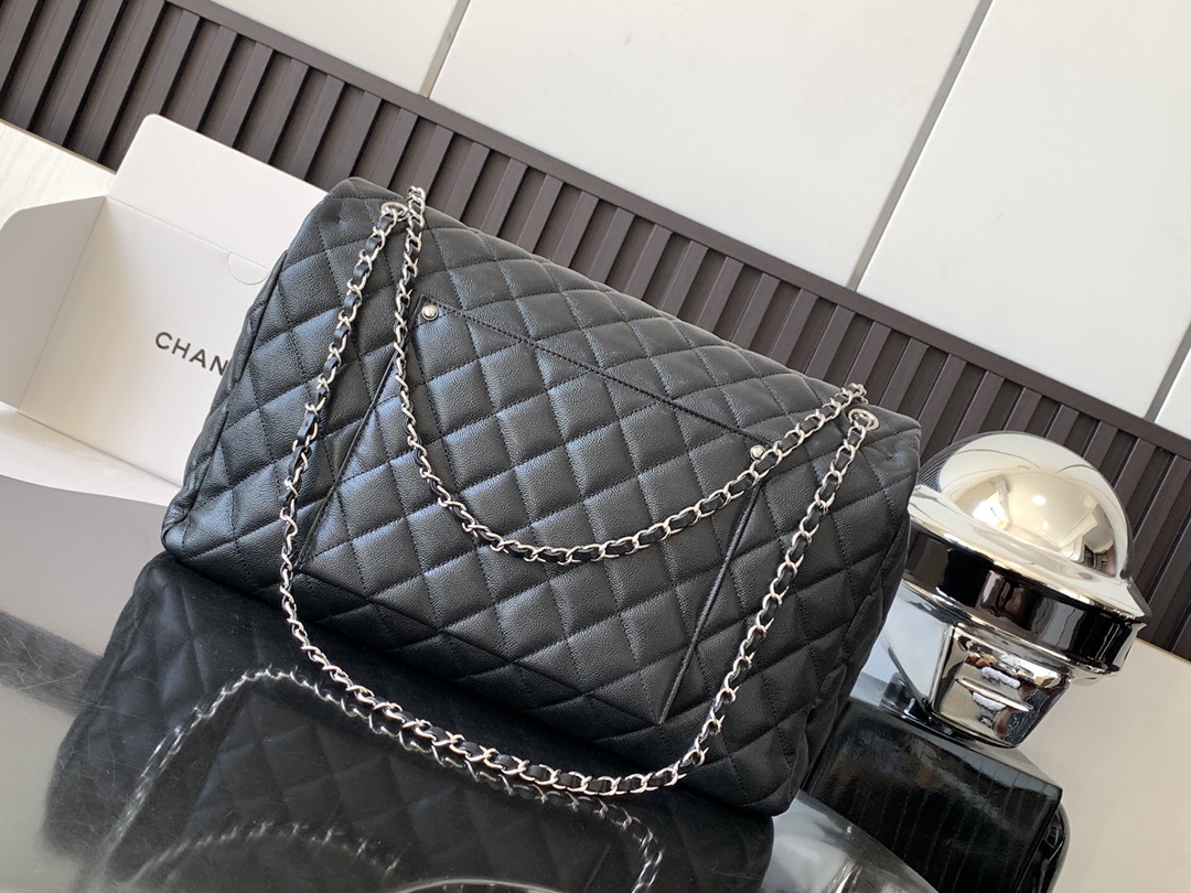 Rare item Xiaoxiang CHANEL 24C extra large CF airport bag, caviar calfskin, light weight