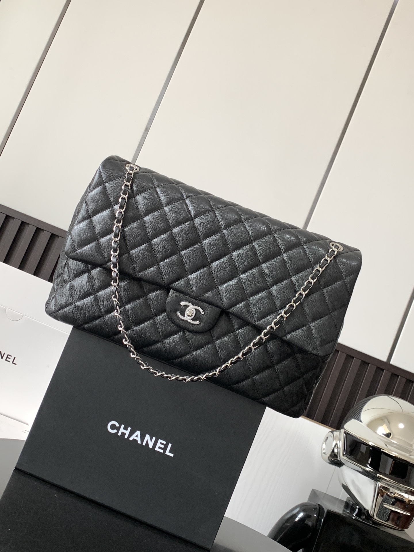 Rare item Xiaoxiang CHANEL 24C extra large CF airport bag, caviar calfskin, light weight