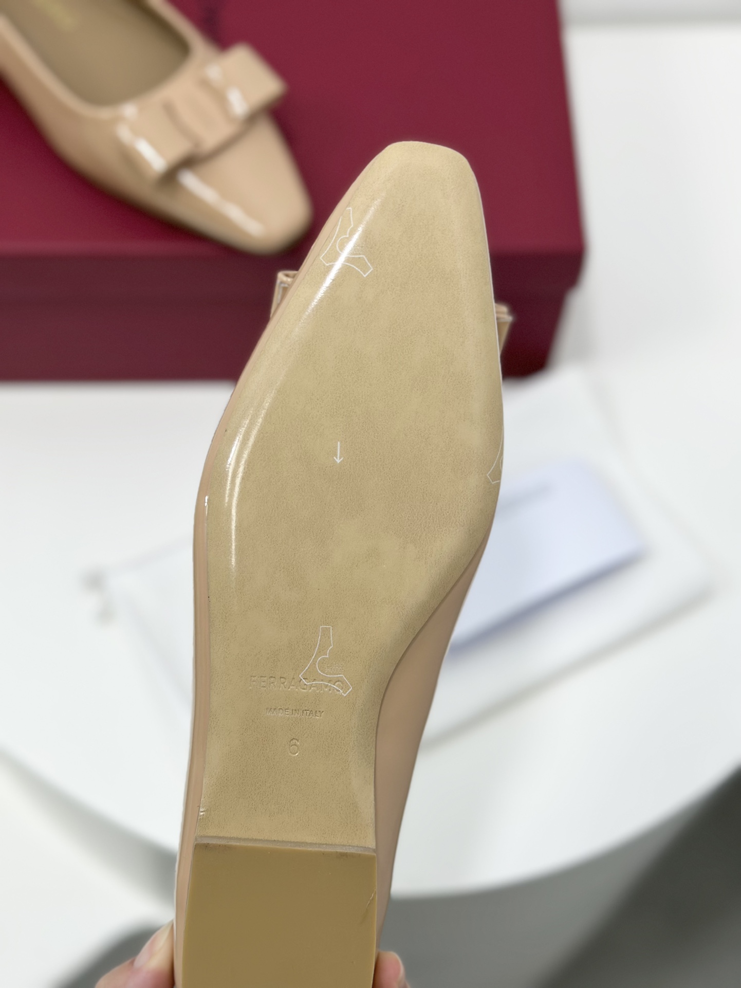 Salvatore Ferragamo Vara Bow Leather Ballerinas Square-Toe Flats 10 i1701240335 152 5