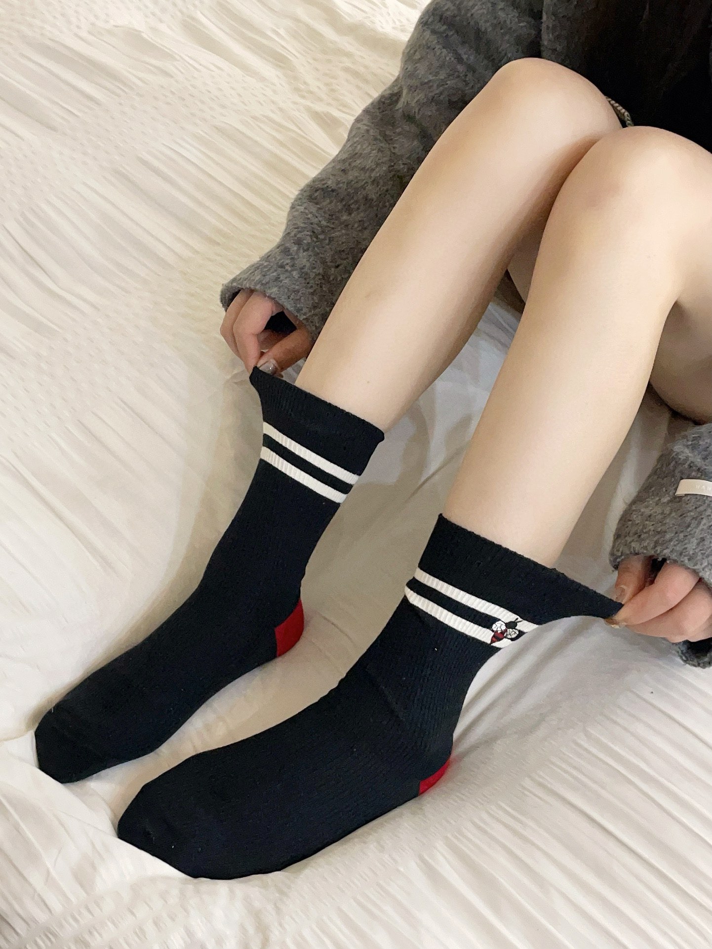 王炸品牌小众袜子上新分享 2