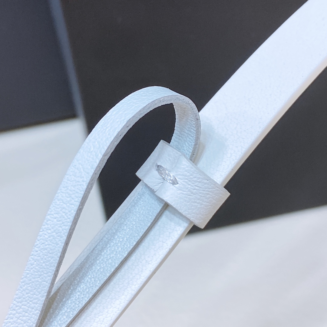 Stylish Belts with Brass Buckles in Various Sizes and Widths Available. - 图片 5
