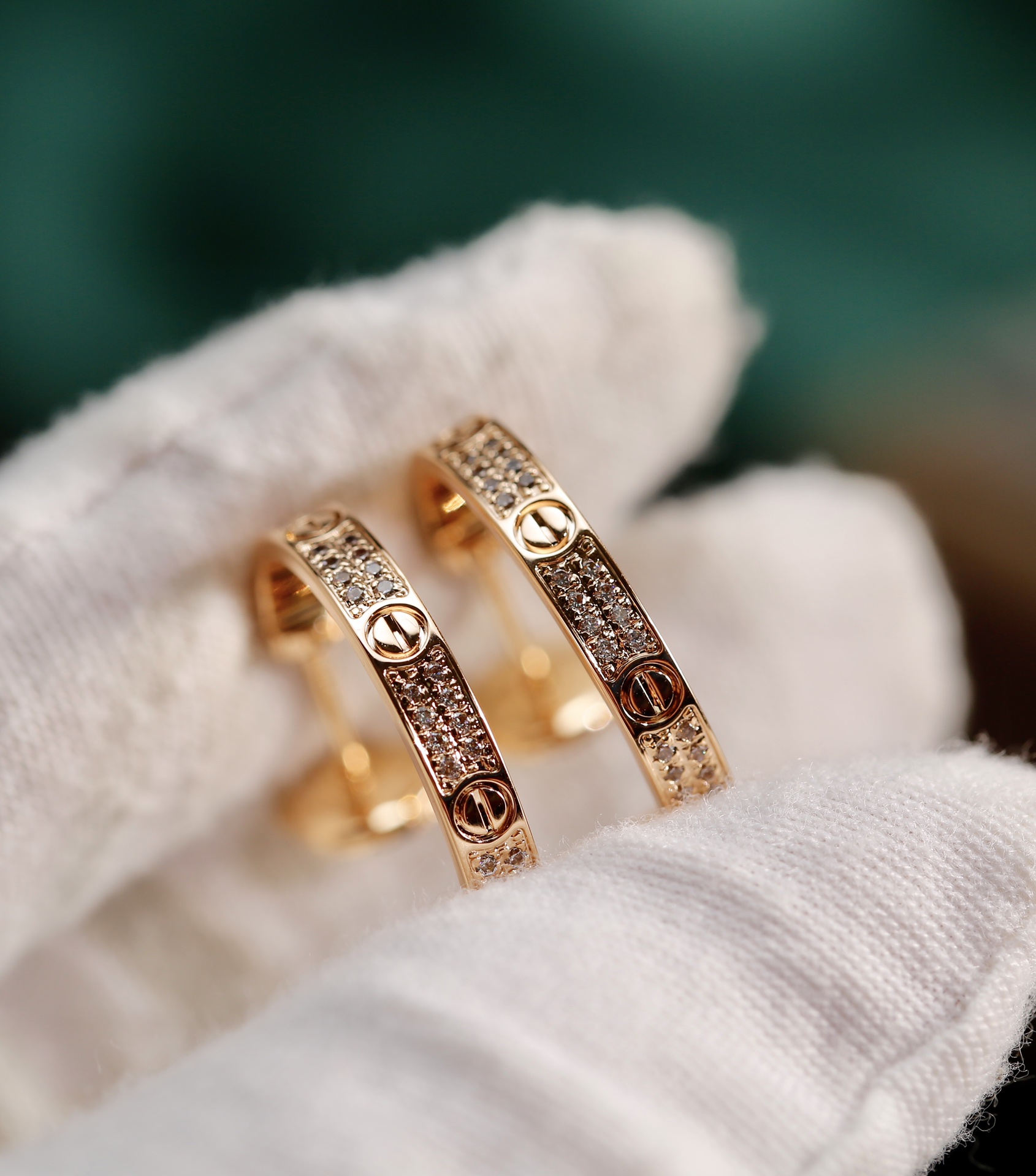 Cartier Cartier 卡家 款Love满天星耳钉