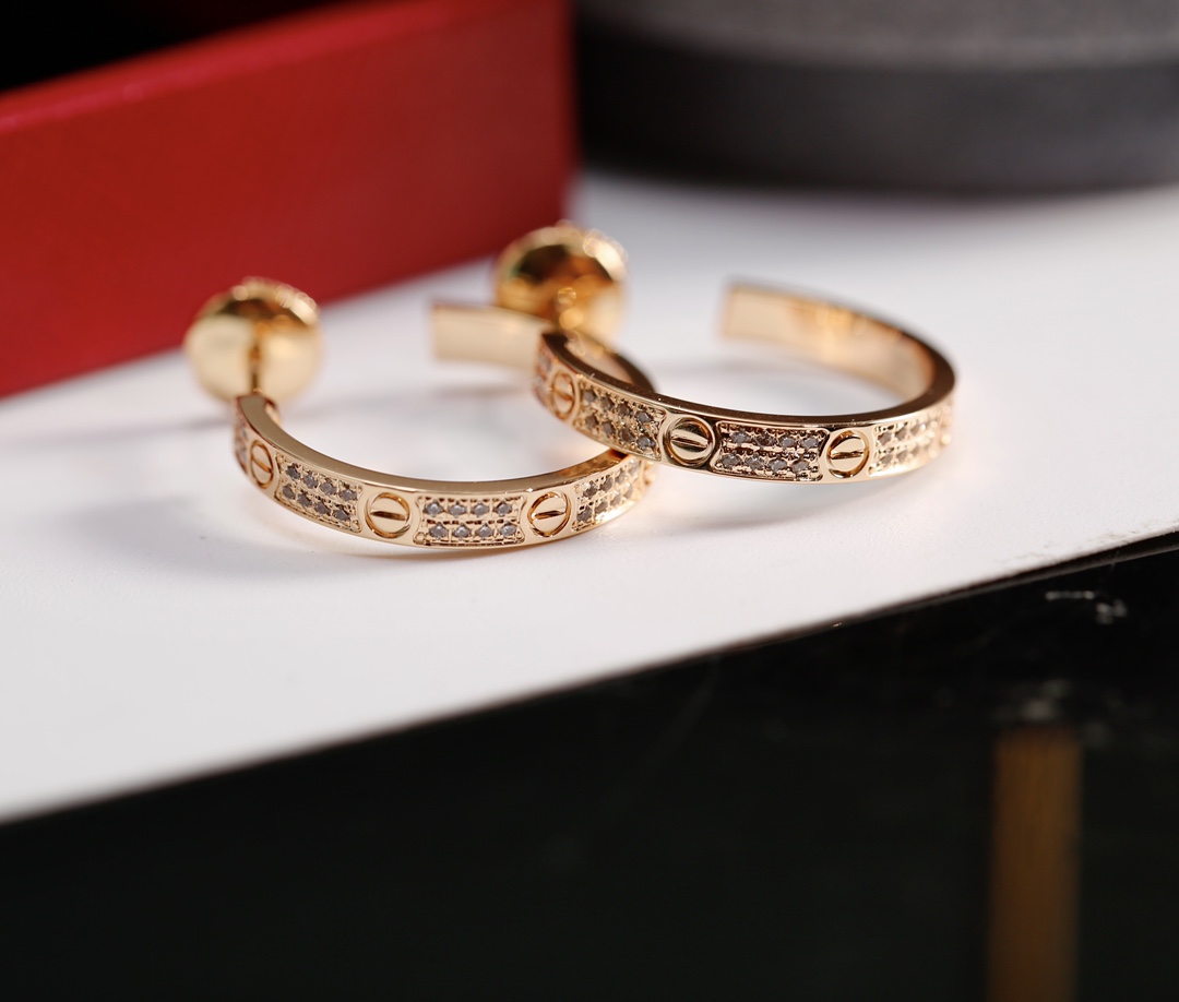 Cartier Cartier 卡家 款Love满天星耳钉