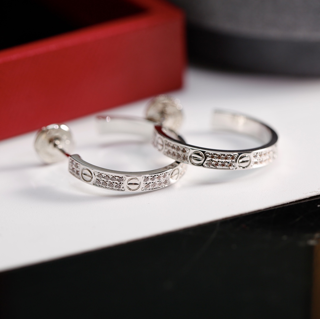 Cartier Cartier 卡家 款Love满天星耳钉