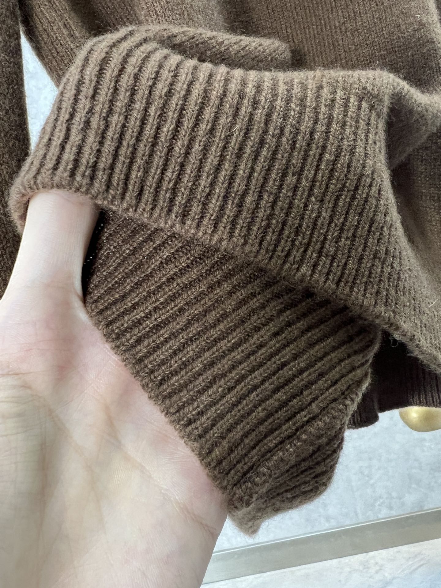 Prada普拉达ss秋冬新款男士圆领毛衣！这种款式太经典出品必属高质量！！以材质为核心100%澳洲羊毛面