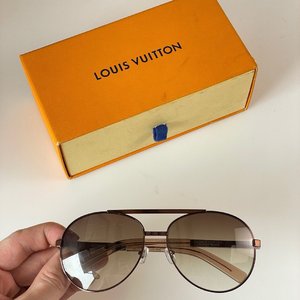 Louis Vuitton AAAAA Sunglasses