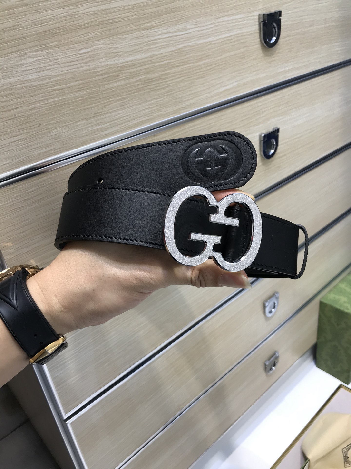 Gucci original factory width is 38MM, imported double-sided first-layer calfskin, with original ruthenium-palladium electroplated double G buckle