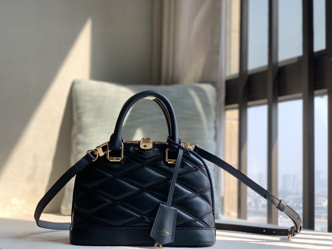 Louis Vuitton lv Alma BB shell
