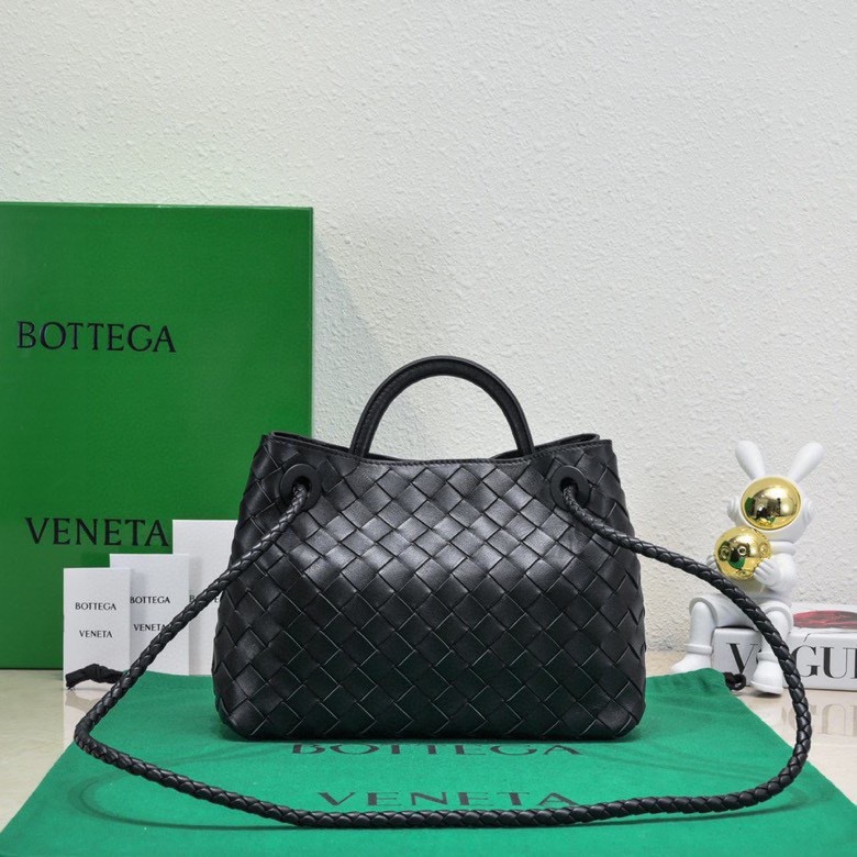 Saint Laurent Classic Handcrafted Luxury Leather Shoulder Bag 2