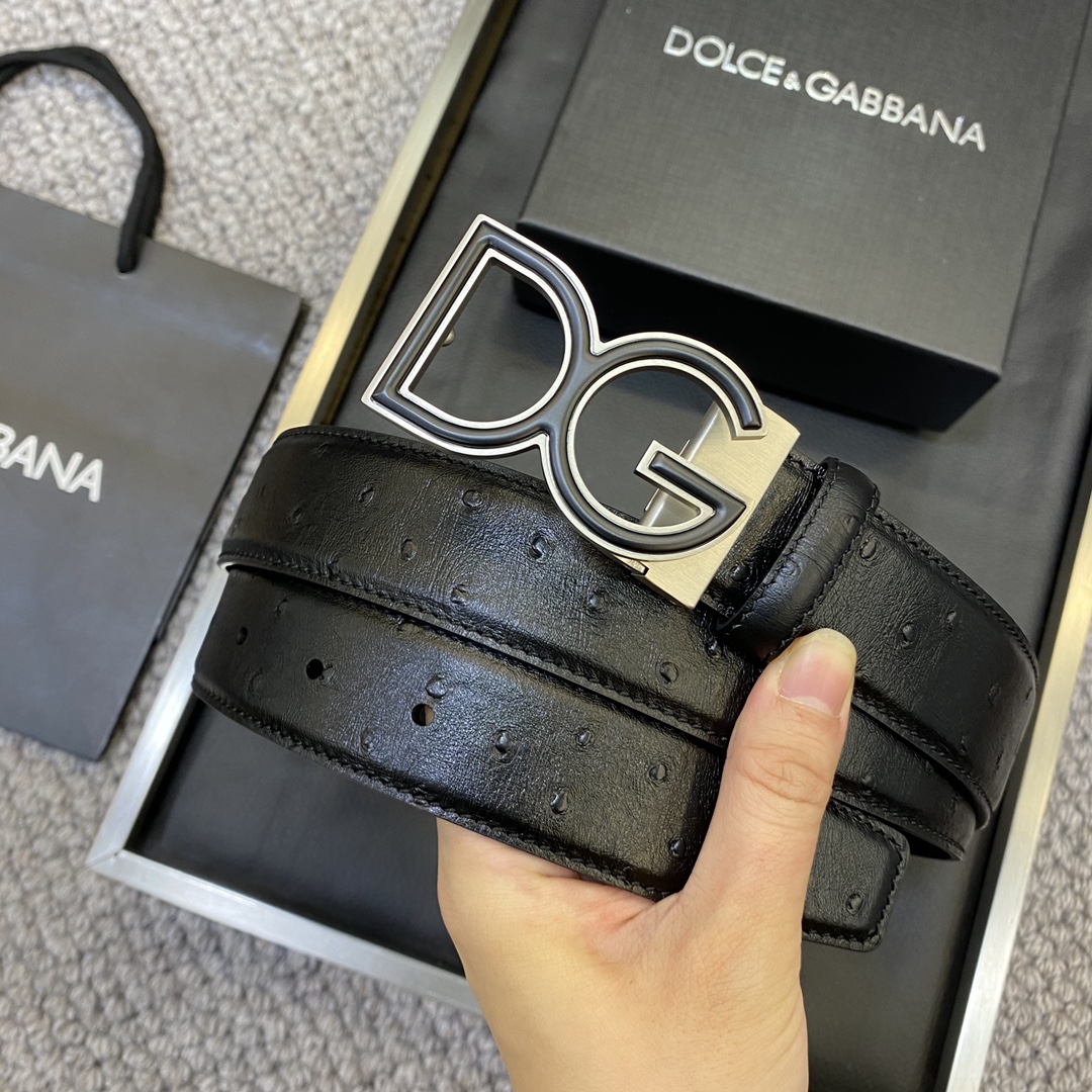 ️杜嘉班納Dolce&Gabbana柜姐推薦種草自留款一直是喜歡這种风格24k電鍍色泽很显檔次頭層皮的手