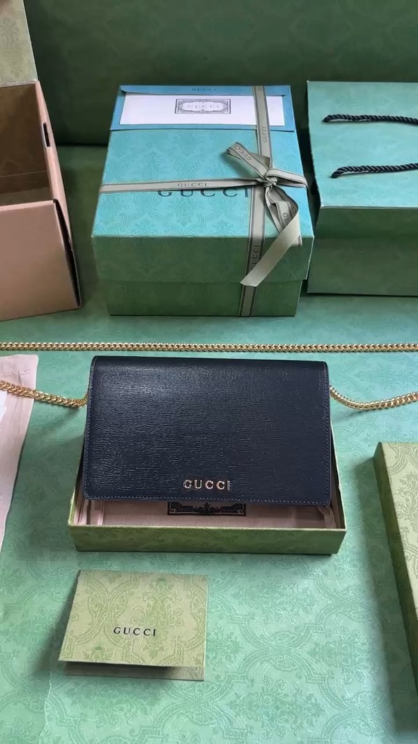 Is it illegal to buy Gucci AAAA Crossbody & Shoulder Bags Black Chains