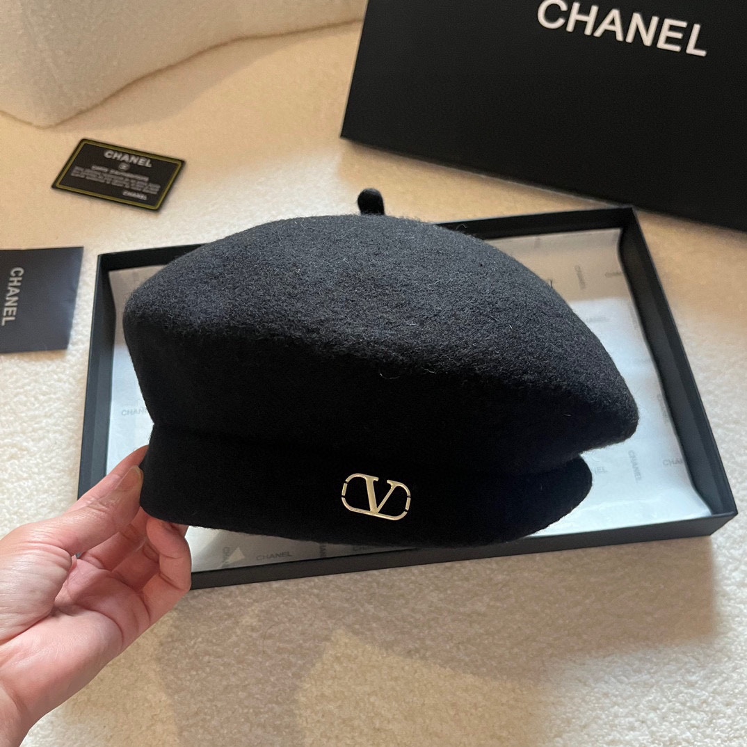[Valentino Hats]