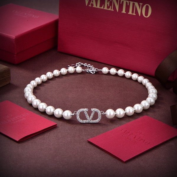 Valentino Jewelry Necklaces & Pendants Gold Fashion
