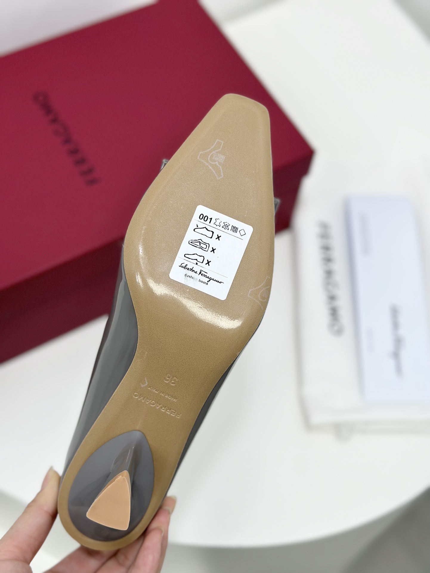 Salvatore Ferragamo Vara Bow Pump - Chic Patent Leather Square Toe Heels 10 i1701581730 4858 8