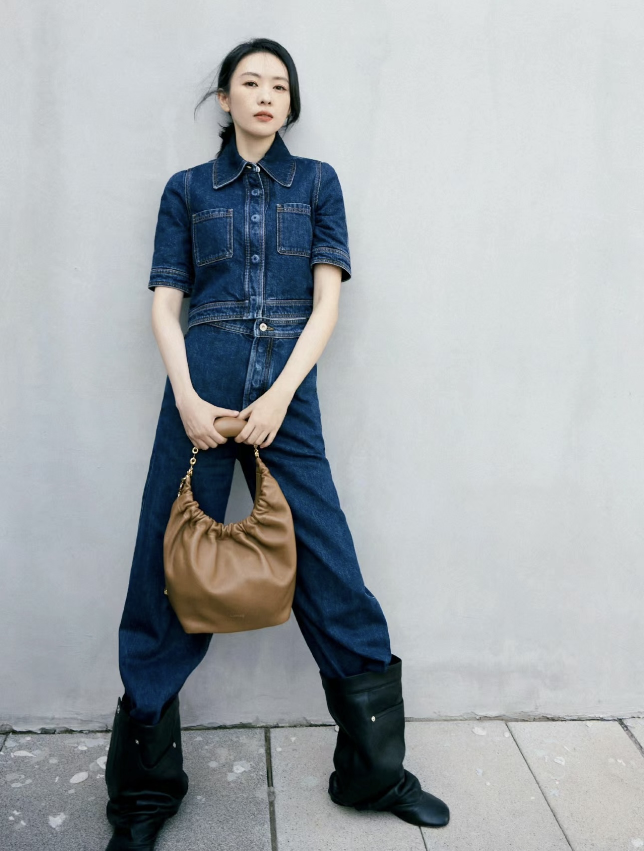 Loewe Who else hasnt seen this same Yang Mi bag? !