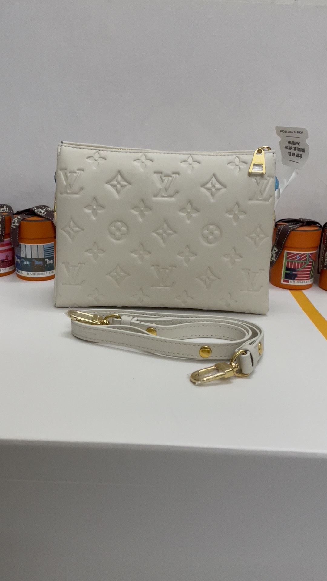 Louis Vuitton Crossbody & Shoulder Bags