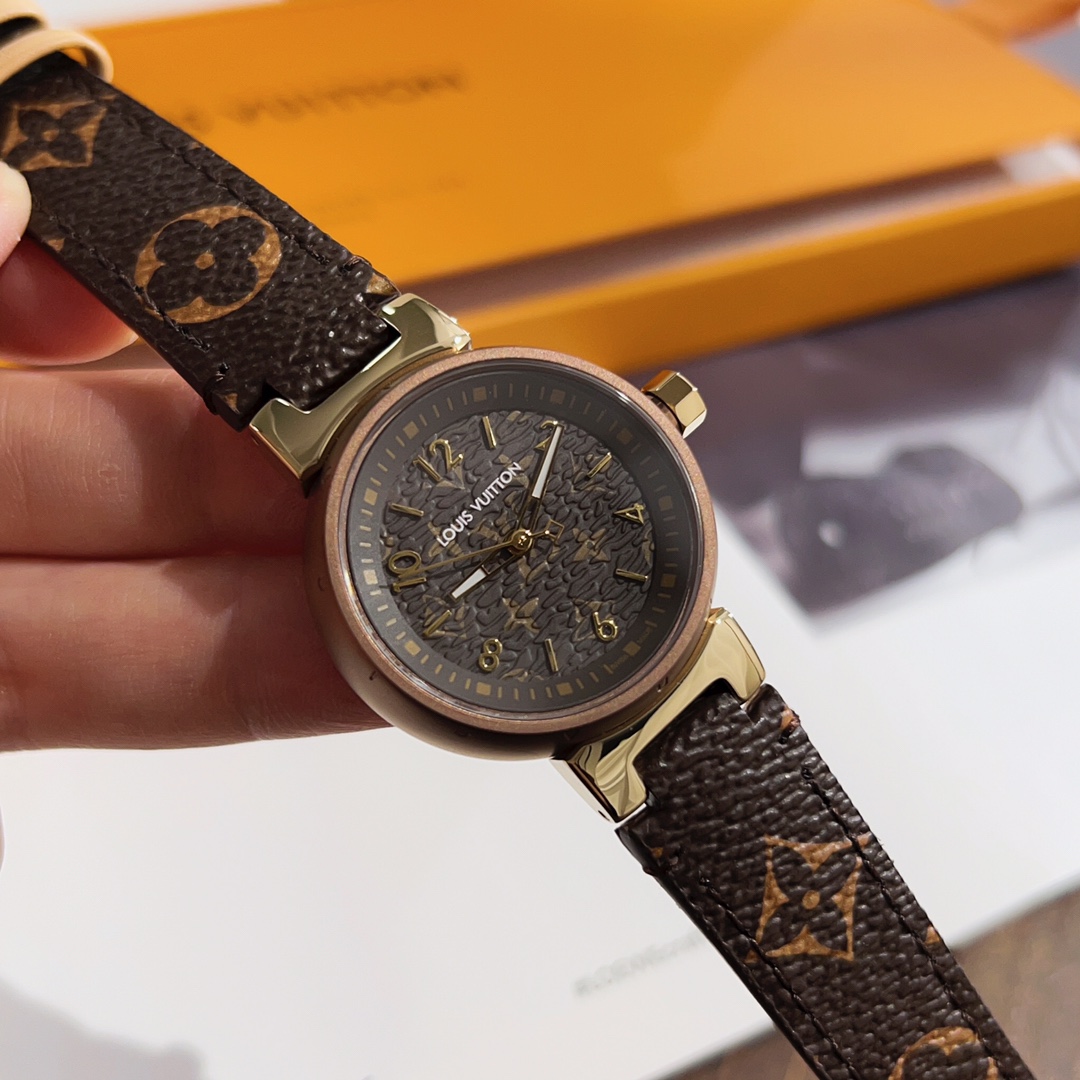 Часы Louis Vuitton