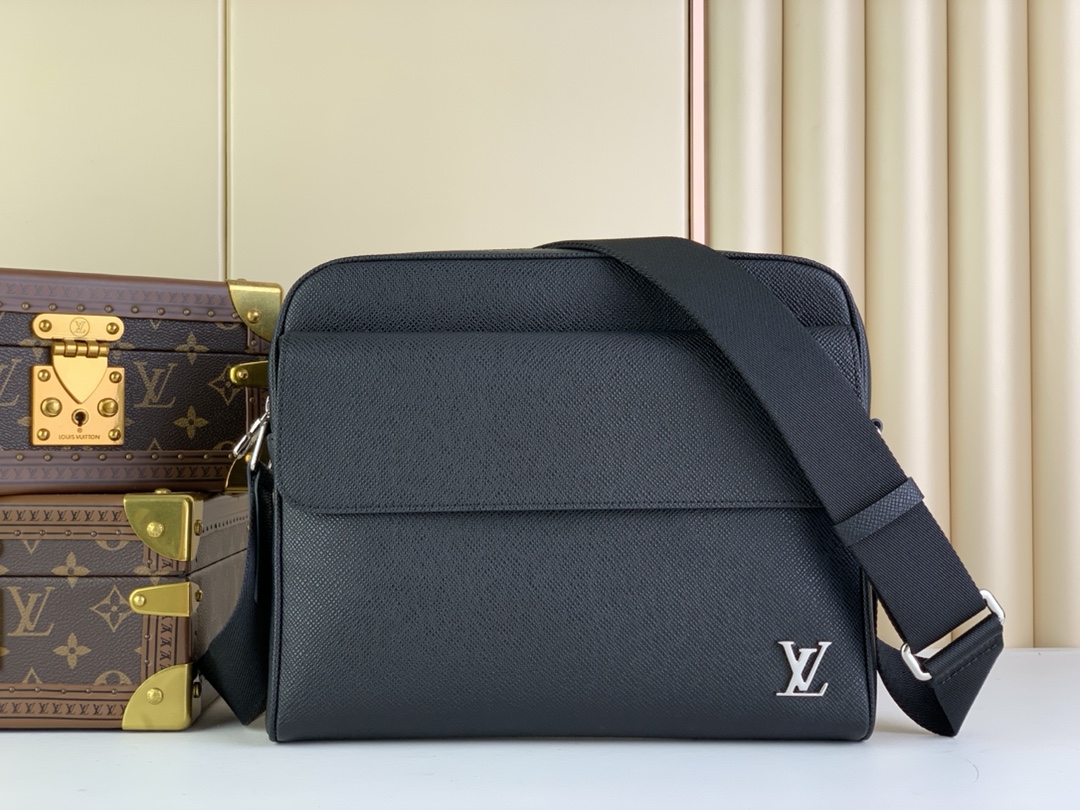 LV Style Leather Messenger Bag Lookbook Reference image 1