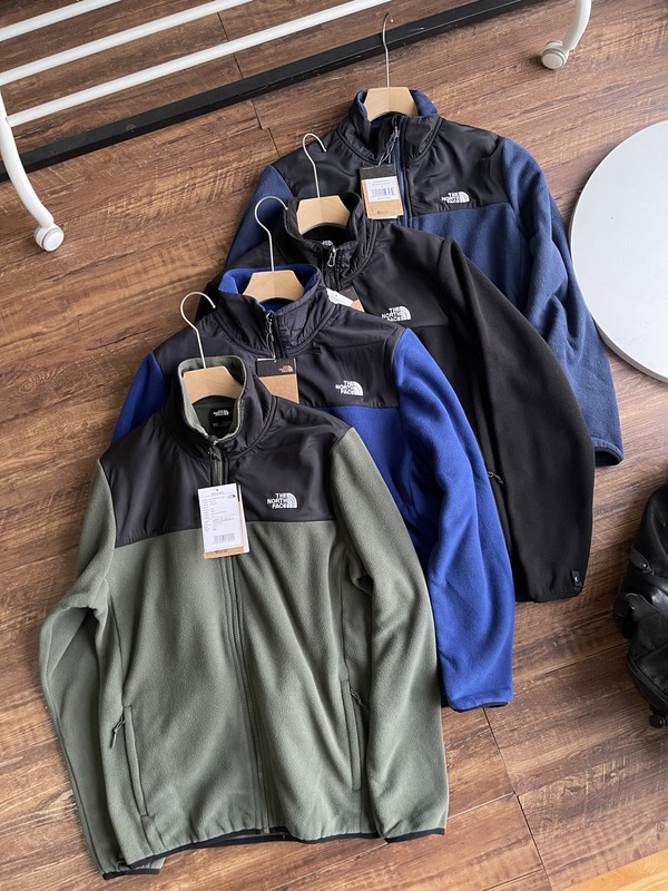 The North Face Clothing Coats & Jackets Black Blue Green Lambswool Fall/Winter Collection