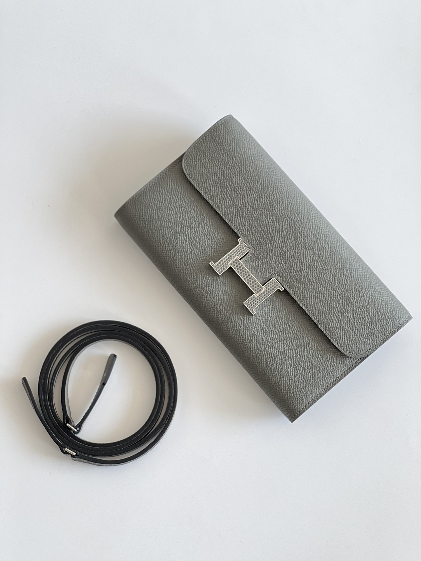 Hermes Constance Crossbody & Shoulder Bags Grey Calfskin Cowhide Epsom H0199198