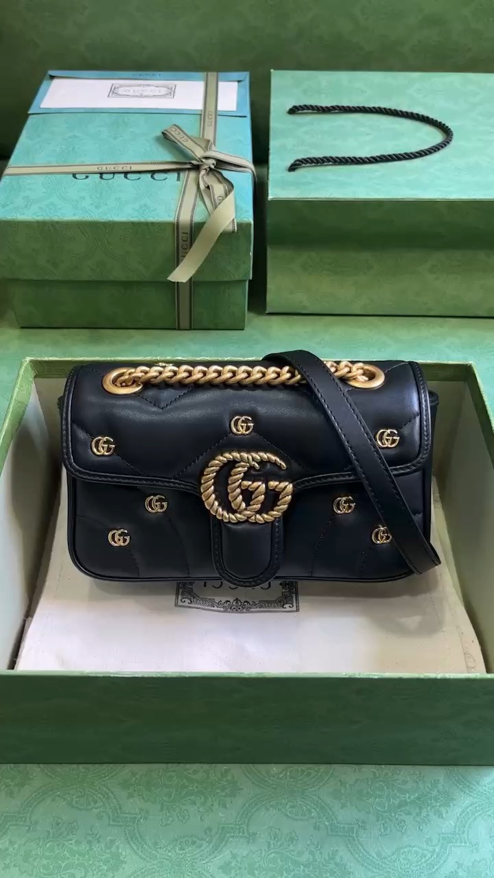 Gucci Marmont Crossbody & Shoulder Bags Black Chains