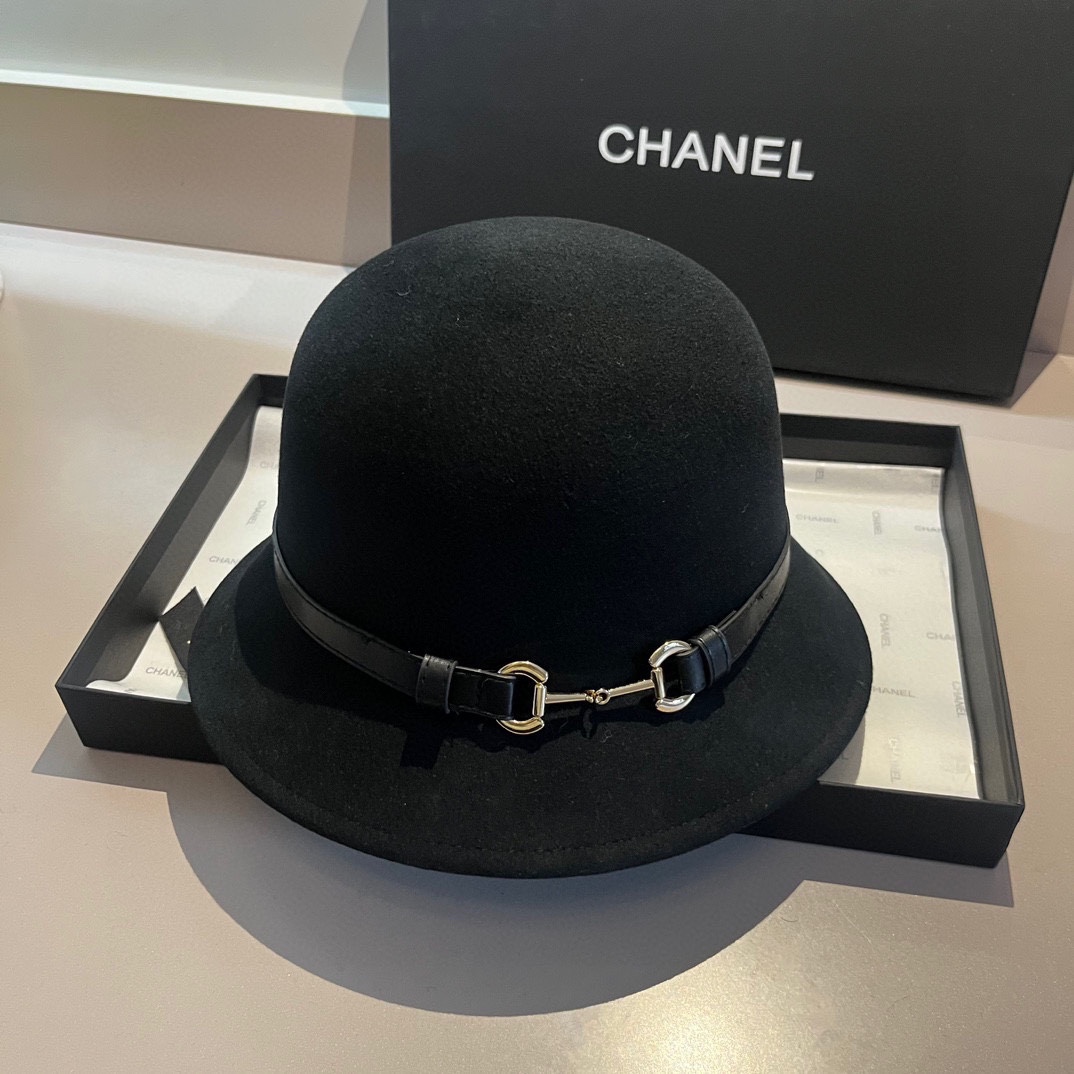 Chanel Matelassé Connection Chain Bag Handbag Black Lambskin