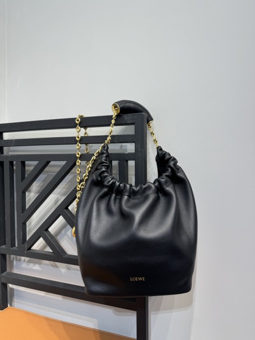 LOEWE Small Squeeze Bag in Nappa Leather with Donut Chain, Black 1 LOEWE Small Squeeze Bag in Nappa Leather with Donut Chain, Black