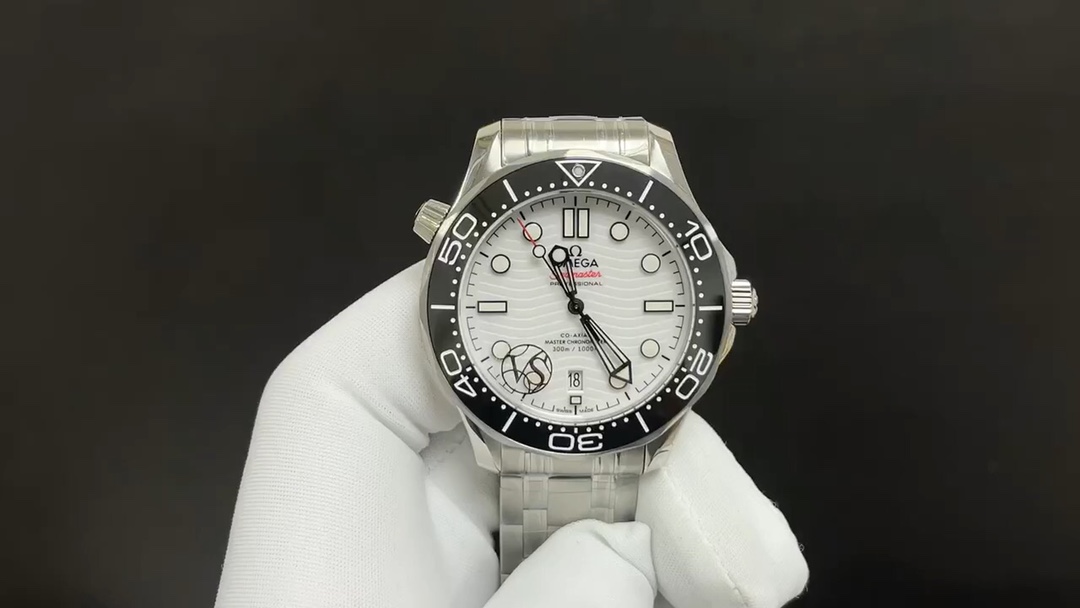 Omega 今日推荐 海马300 42mm 8800机