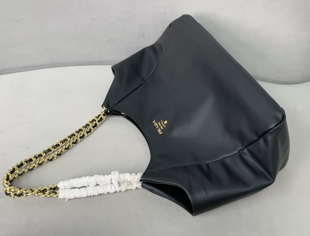Prada new product launch Middle-aged series hobo bag official 1BA638