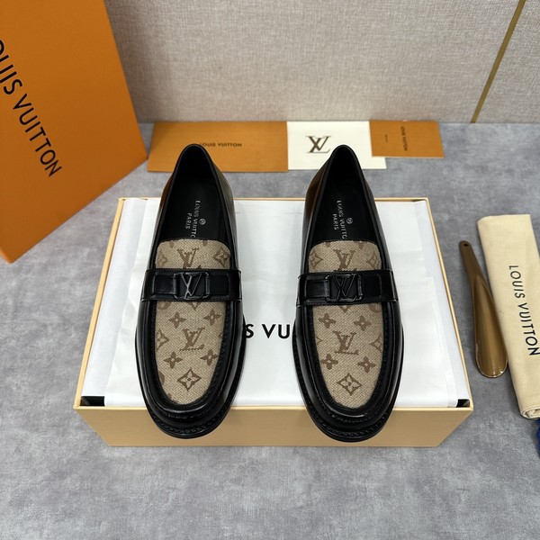 Louis Vuitton AAA+ Shoes Loafers Plain Toe Black Splicing Cowhide Fabric Genuine Leather Rubber P325500