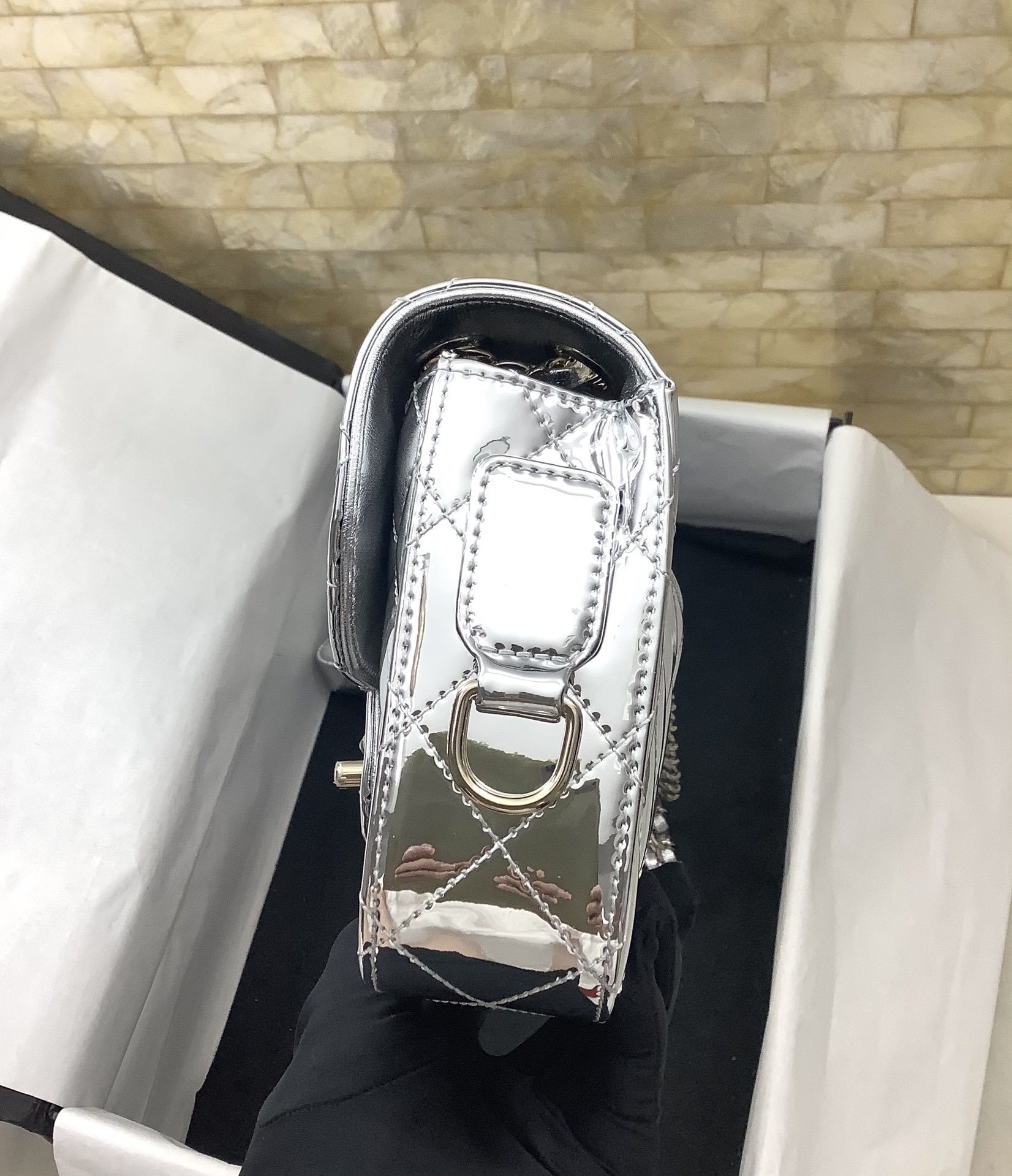 现货现货Ohanel24c春夏星星包CFmini24C的五角星双子链条包镜面材质真的是相当吸睛金色银色粉