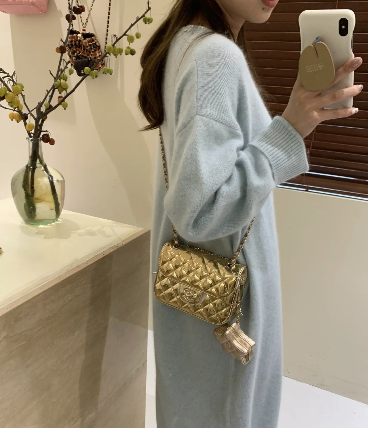 现货现货Ohanel24c春夏星星包CFmini24C的五角星双子链条包镜面材质真的是相当吸睛金色银色粉