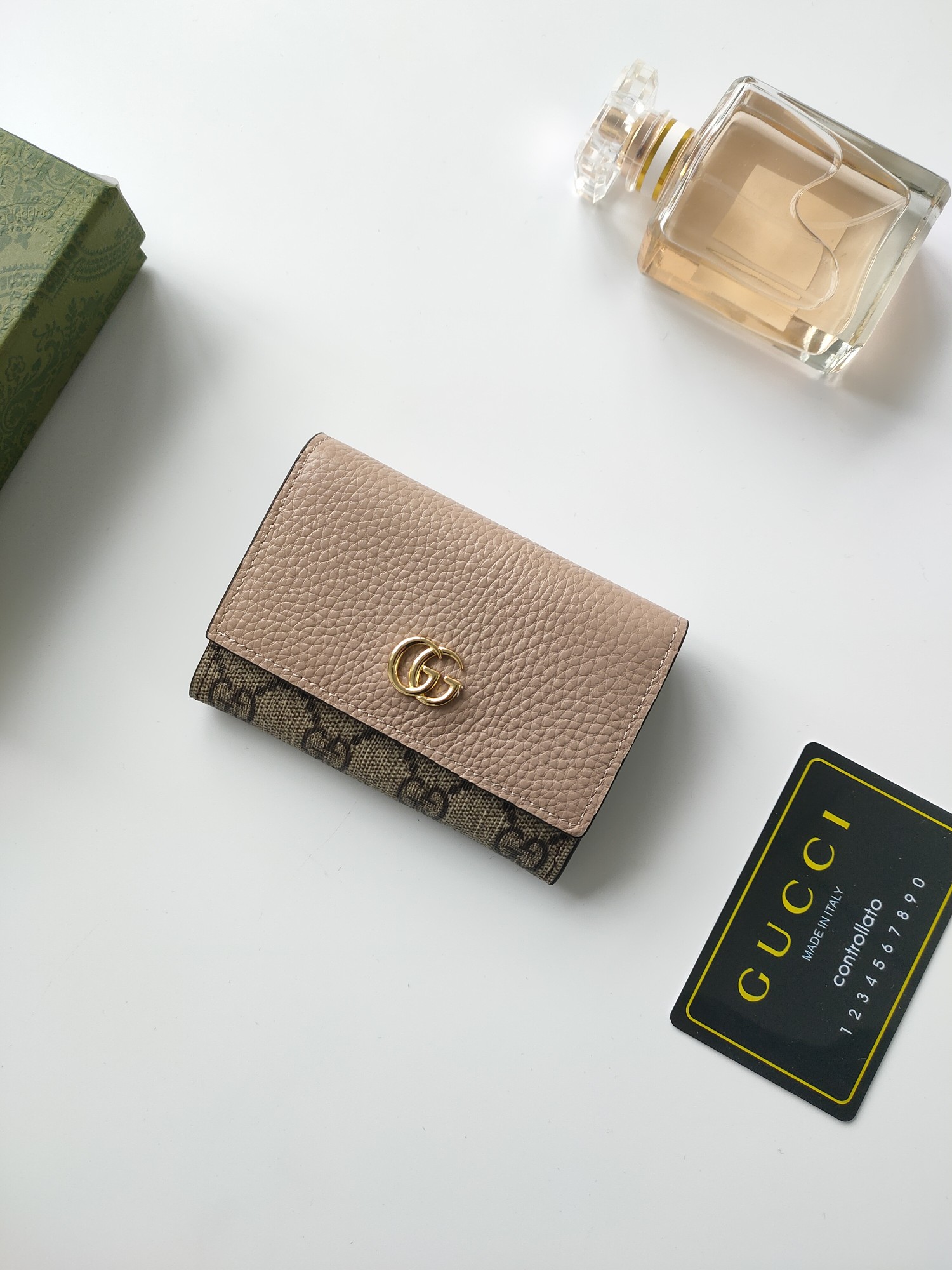 Pgucci 出新款 new 零钱包 卡包card bags 编号 