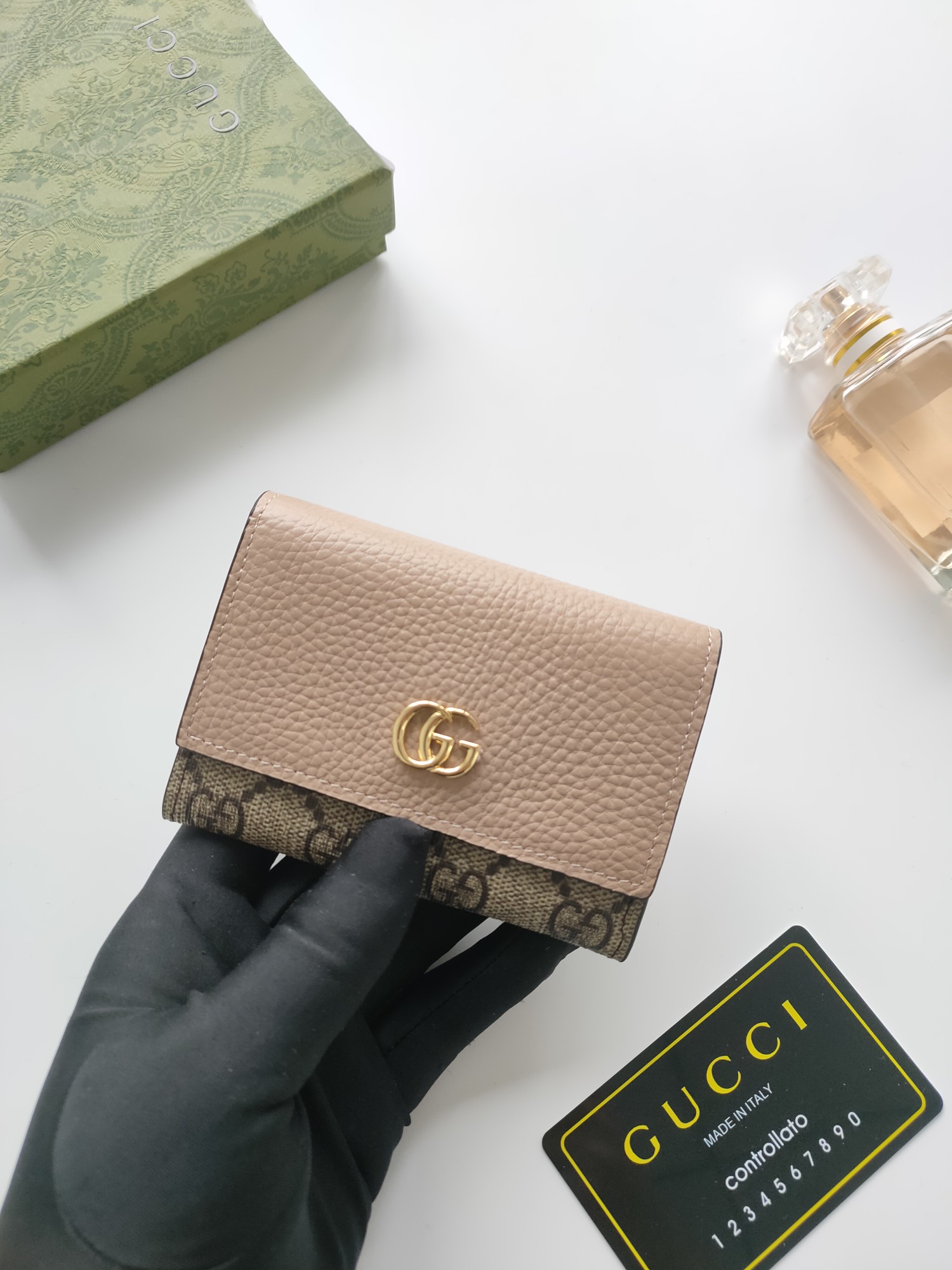 Pgucci 出新款 new 零钱包 卡包card bags 编号 