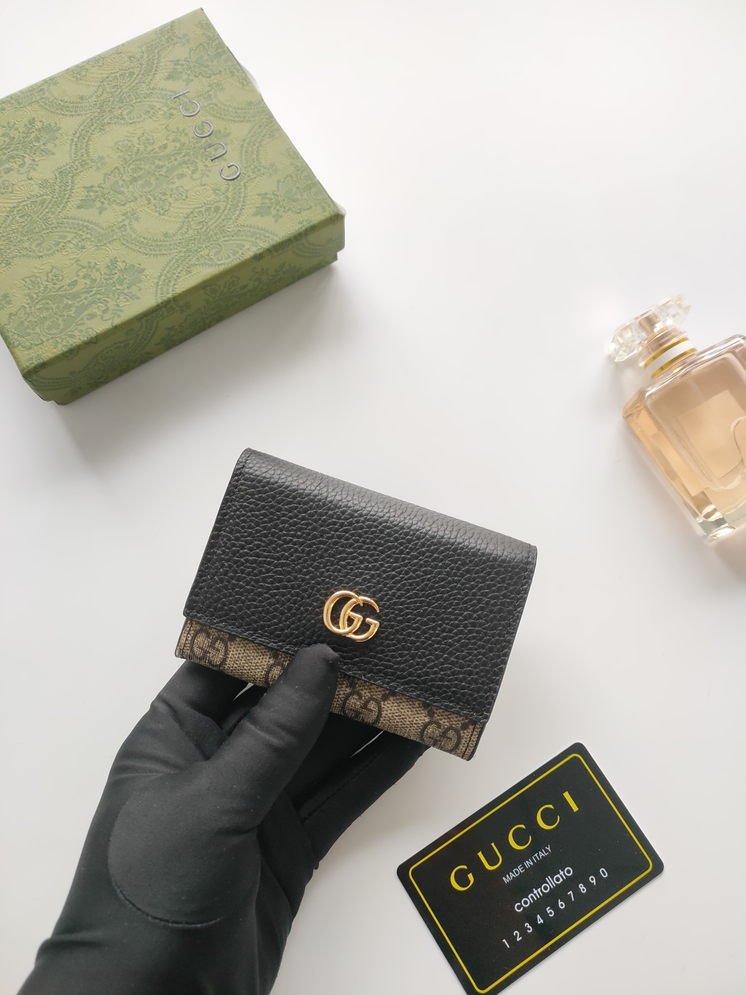 Pgucci 出新款 new 零钱包 卡包card bags 编号 