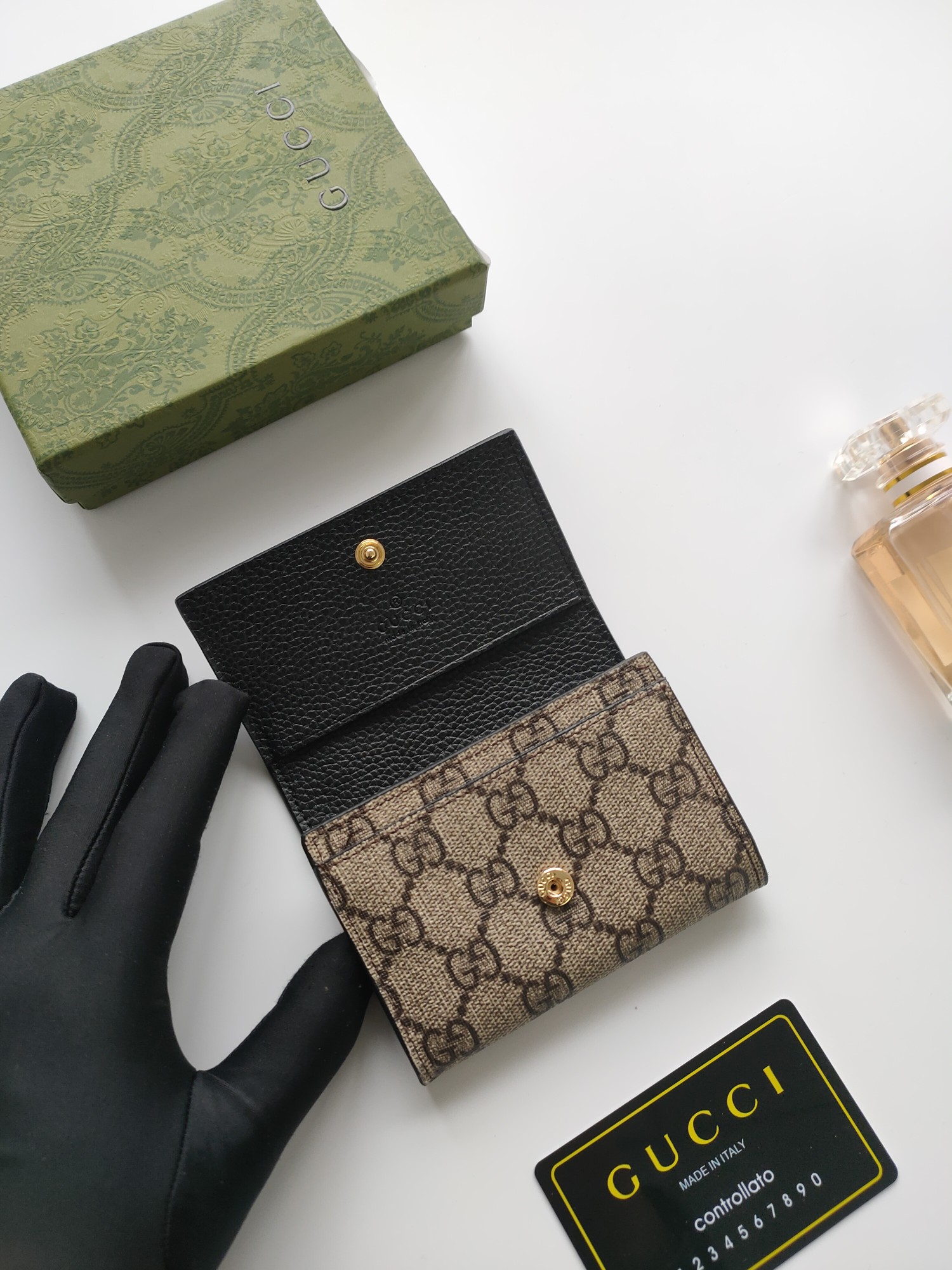 Pgucci 出新款 new 零钱包 卡包card bags 编号 